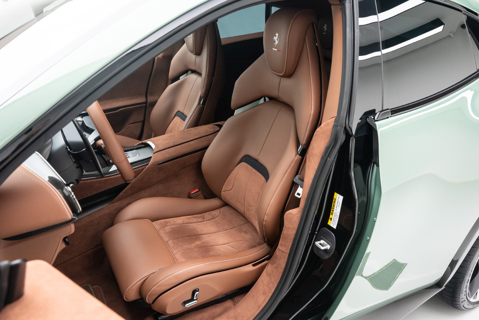 2024 FERRARI PUROSANGUE | FULL CARBON | VERDE DORA FYM | MASSAGE SEATS | HIGH SPECS | MAIN DEALER SE